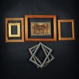 8 gilt and lacquered wood frames, 18th/19th century