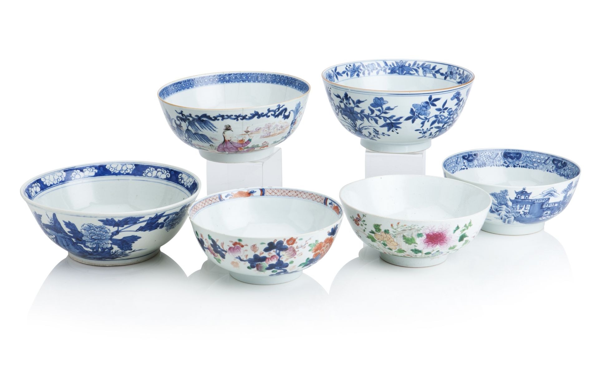 A GROUP OF SIX CHINESE EXPORT PUNCH BOWLS 18th / 19th century (6)