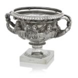 A SCOTTISH SILVER WARWICK VASE Mark Aitchison, Edinburgh 1877