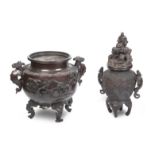 A JAPANESE EXPORT BRONZE VASE AND COVER Meiji era (1868-1912) (2)