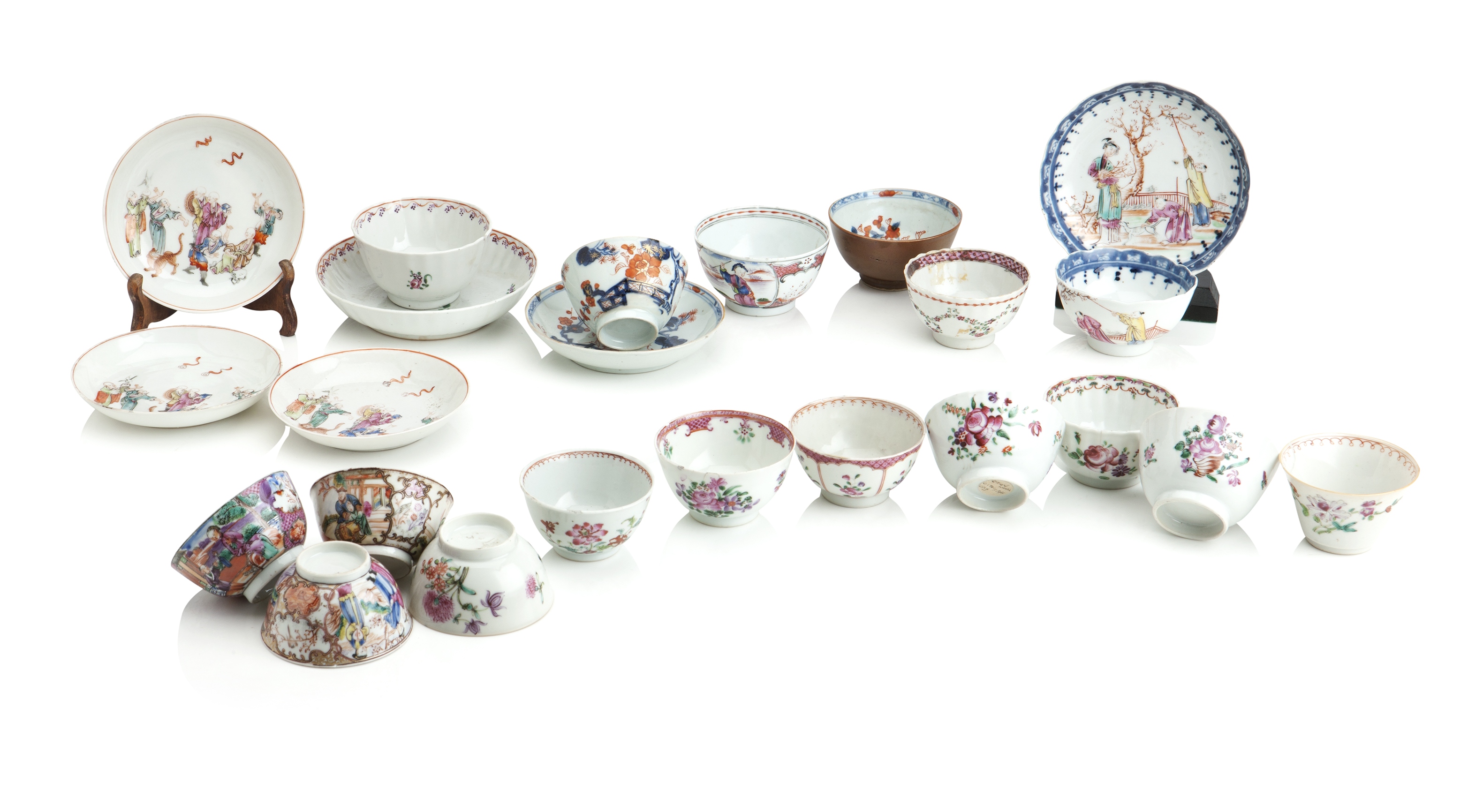 A COLLECTION OF 18TH CENTURY AND LATER CHINESE PORCELAIN TEAWARES 18th/19th century