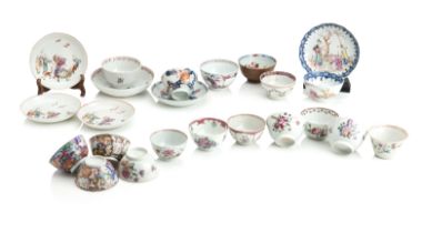A COLLECTION OF 18TH CENTURY AND LATER CHINESE PORCELAIN TEAWARES 18th/19th century