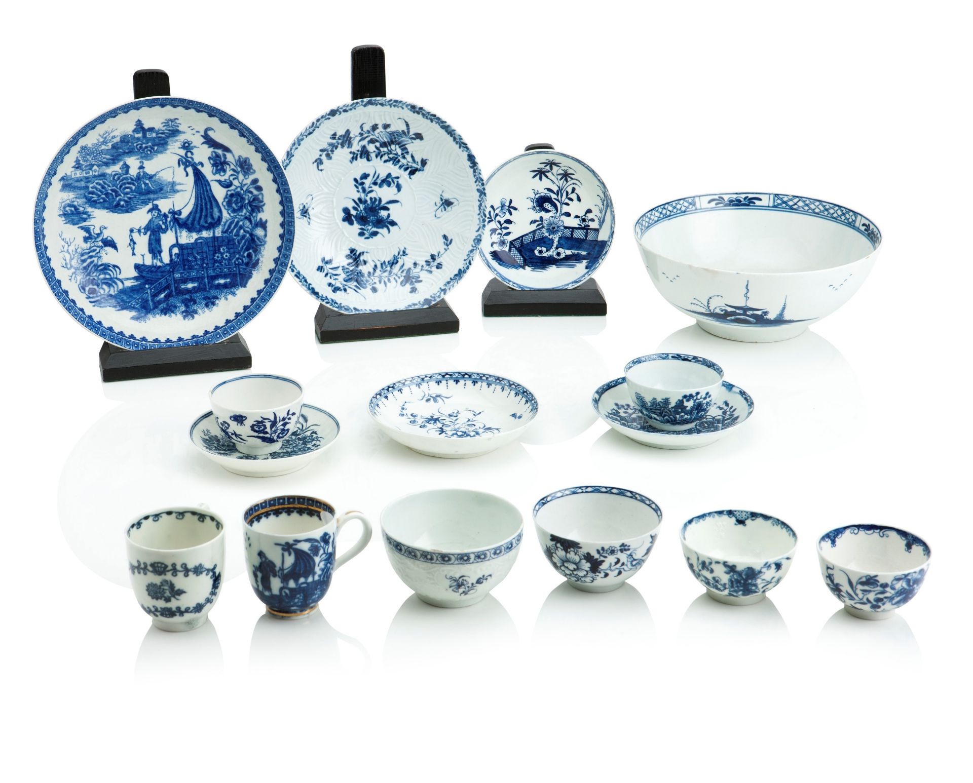 A COLLECTION OF ENGLISH BLUE AND WHITE PORCELAIN 18th century