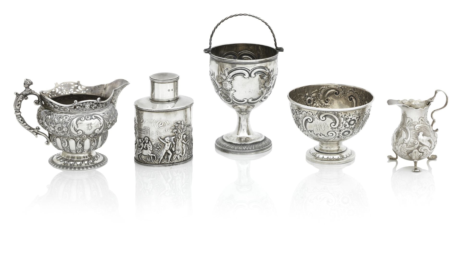 A COLLECTION OF DECORATIVE ROCOCO SILVER (5)