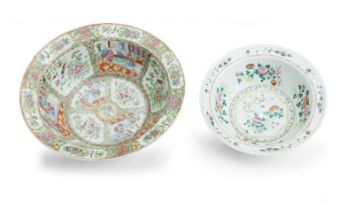 A CANTONESE FAMILLE ROSE BASIN 19th century (2)