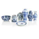 A GROUP OF CHINESE BLUE AND WHITE PORCELAIN 19th century (7)
