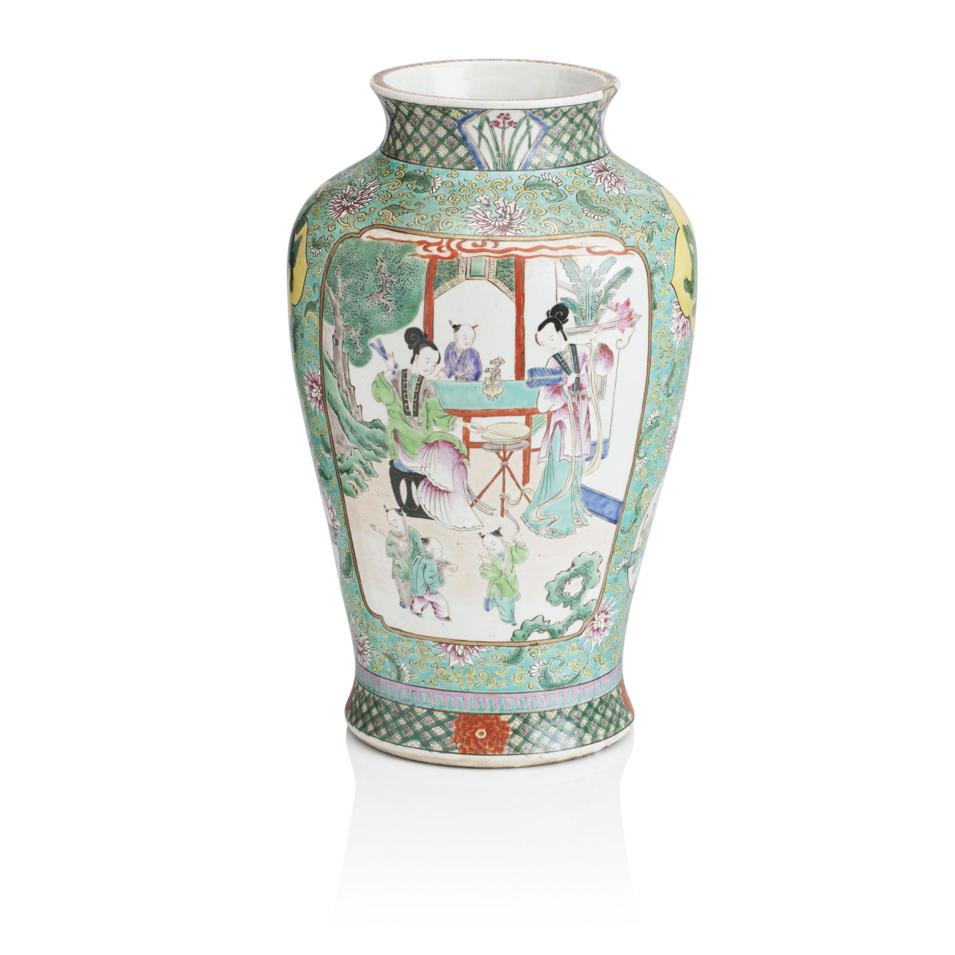 A FAMILLE ROSE VASE 19th century