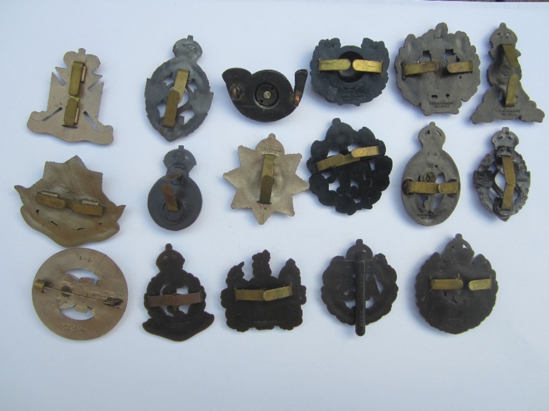 WW2 Bakelite Cap Badges, - Image 2 of 2