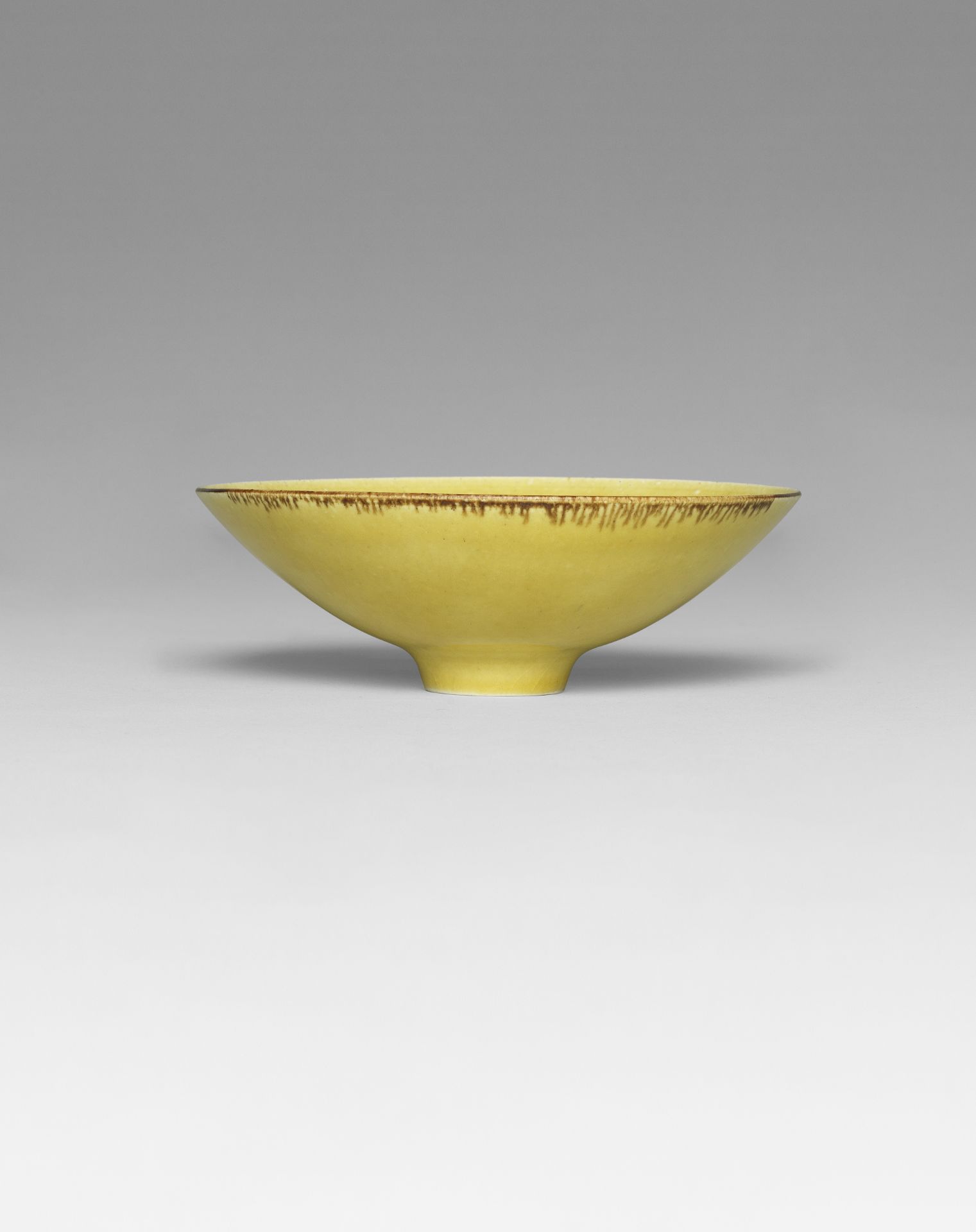 Lucie Rie Footed bowl, circa 1965