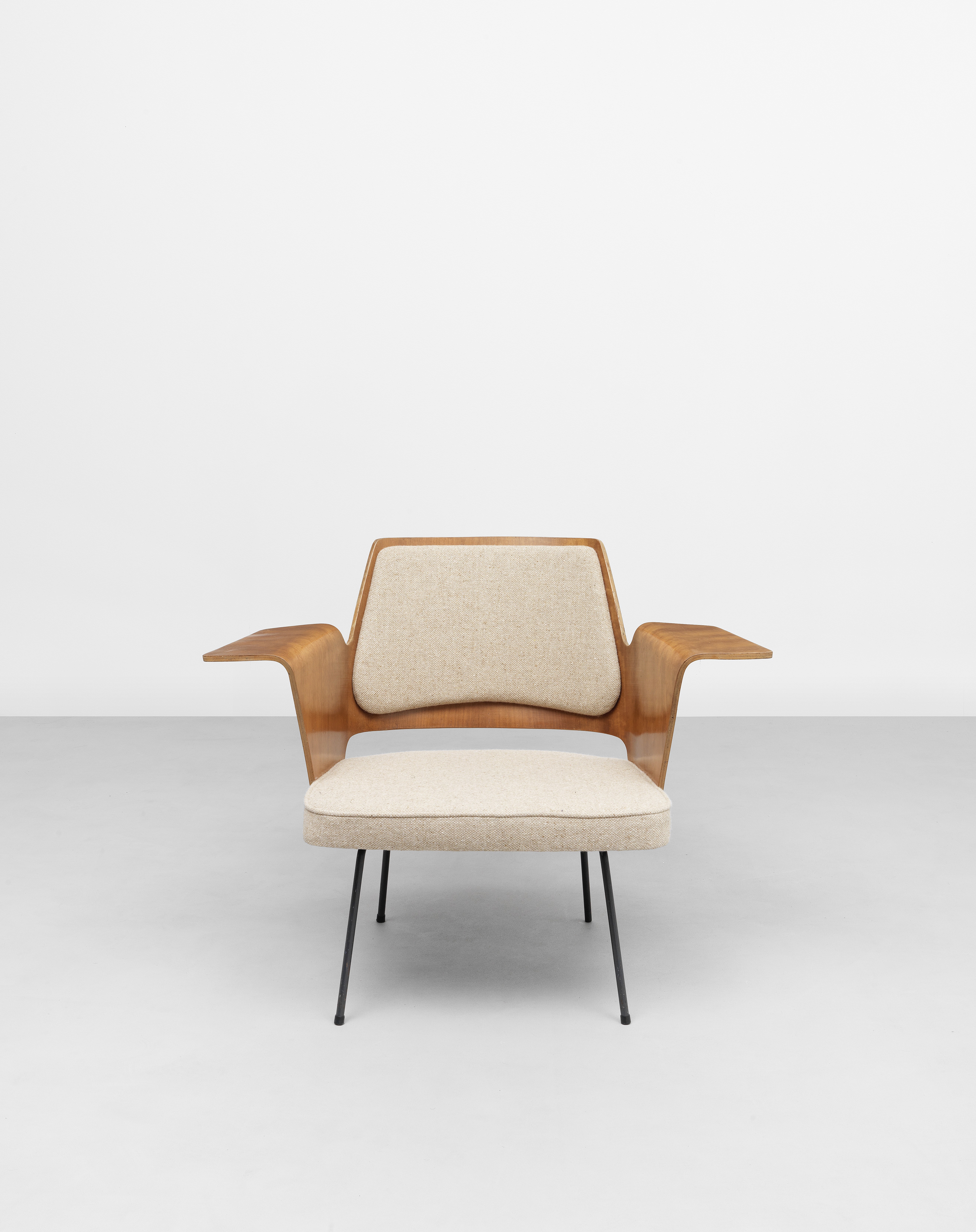 Robin Day Armchair, model no. 700, circa 1956