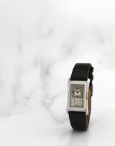 Rolex. Belle montre bracelet en acier de forme rectangulaire mouvement m&#233;canique Rolex. A fi...