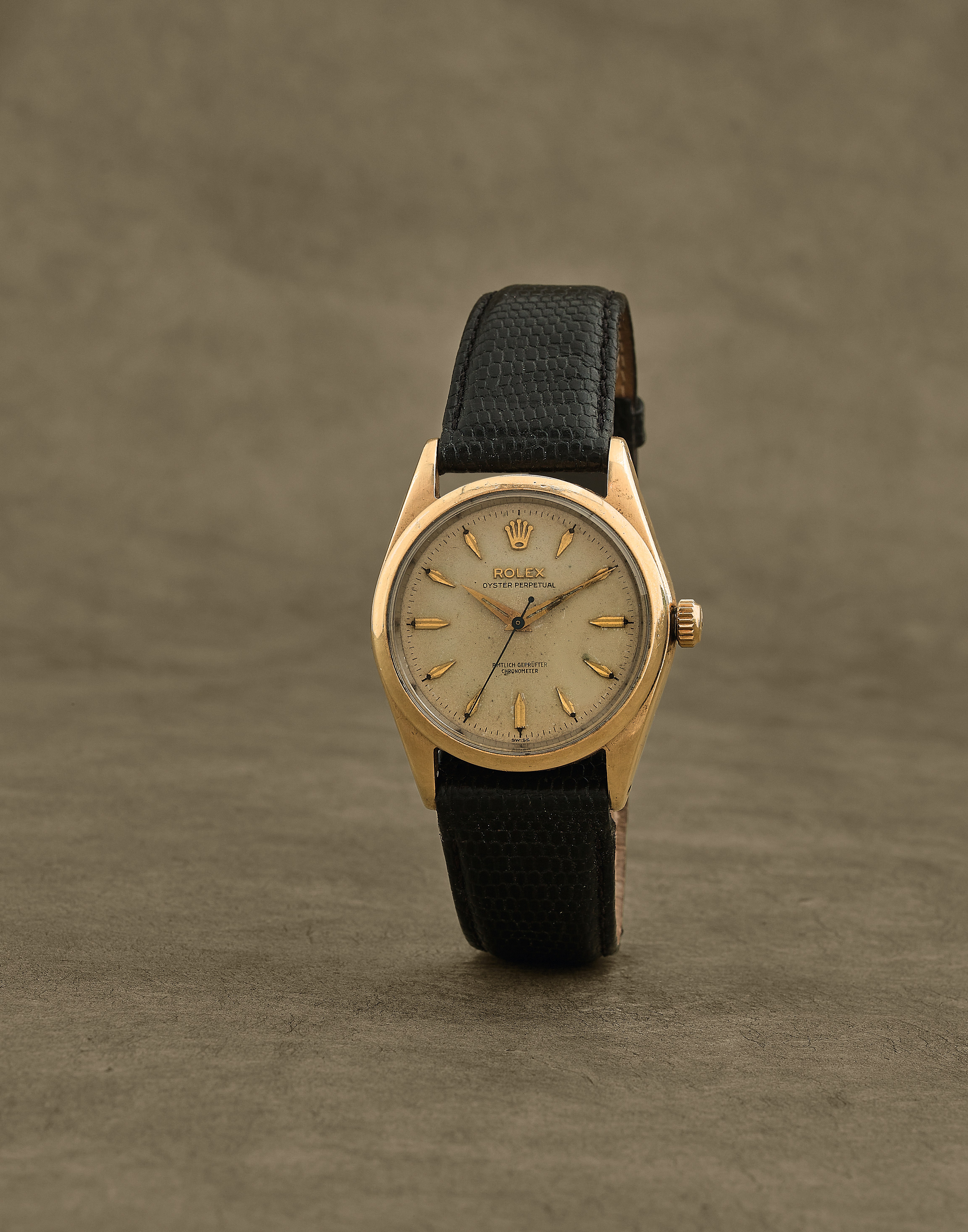 Rolex. Montre bracelet en plaqu&#233; or et acier mouvement automatique Rolex. A gold plated and ...