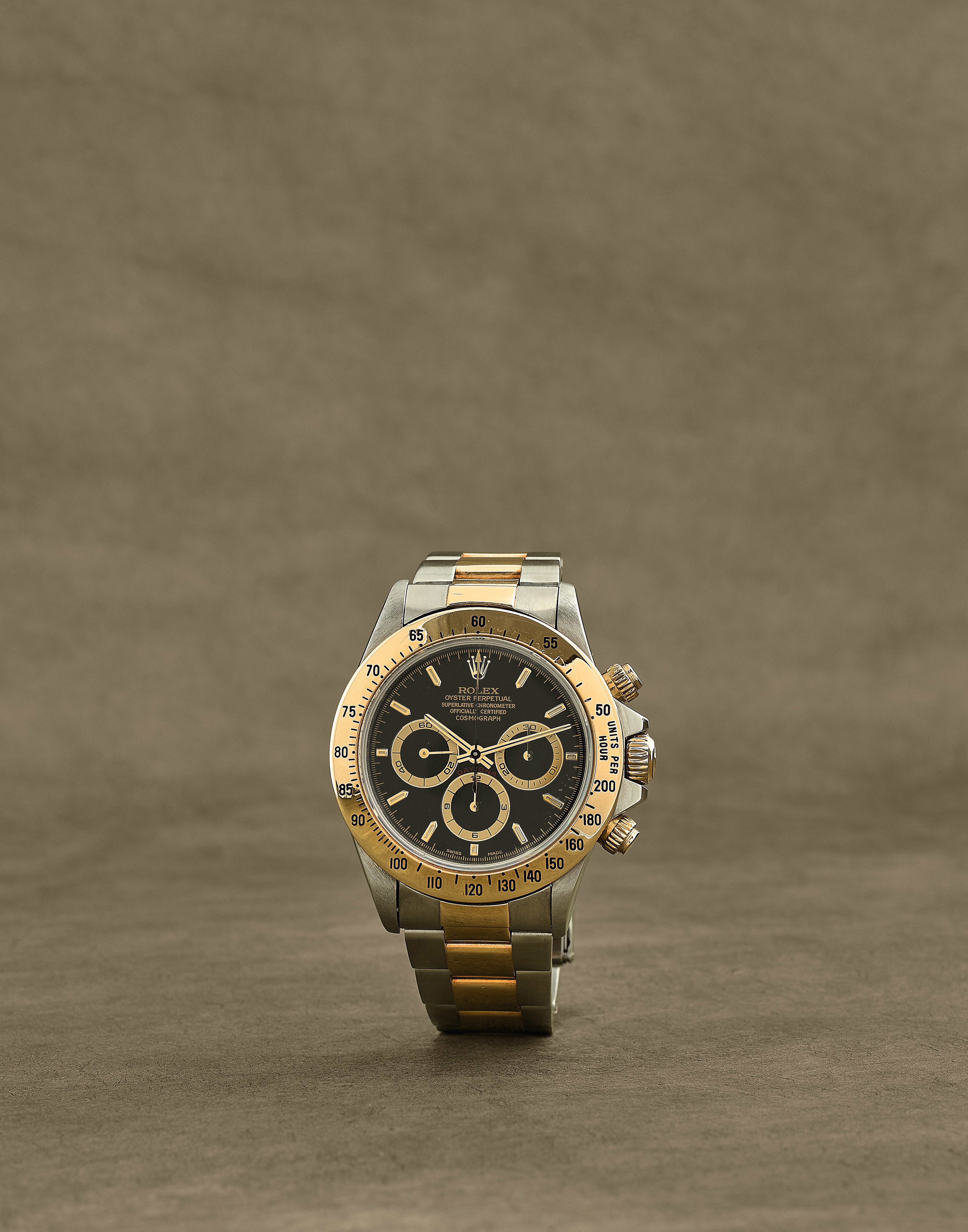 Rolex. Chronographe bracelet en or jaune 18K (750) et acier mouvement automatique Rolex. A stainl...