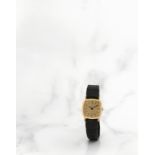 Piaget. Montre bracelet de dame en or jaune 18K (750) mouvement m&#233;canique Piaget. A lady's 1...