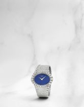 Piaget. Belle montre bracelet en or blanc 18K (750) sertie de diamants et cadran en lapis lazuli ...