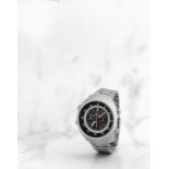 Omega. Chronographe bracelet en acier mouvement m&#233;canique Omega. A stainless steel manual wi...