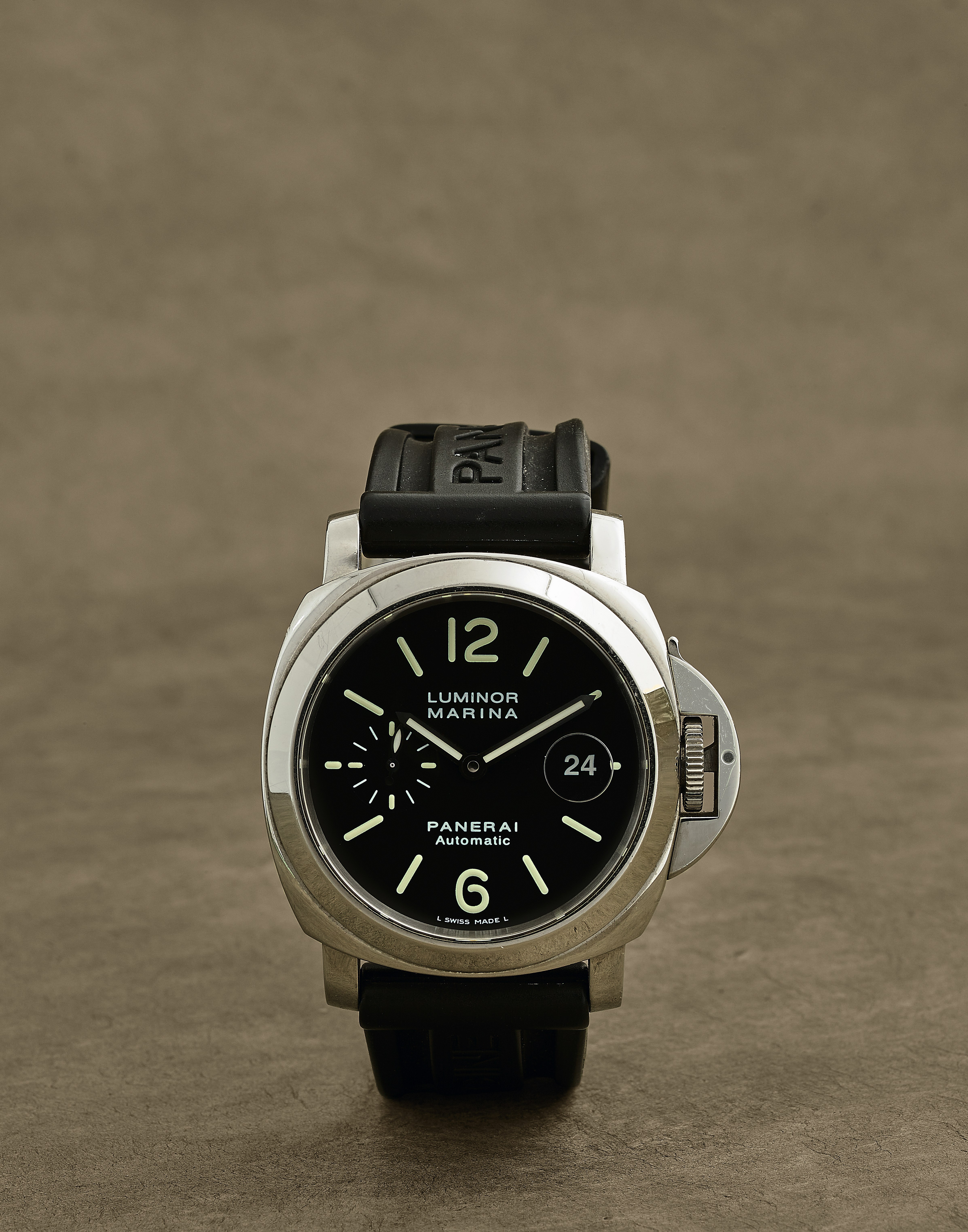 Panerai. Montre bracelet en acier avec date mouvement automatique Panerai. A stainless steel aut...