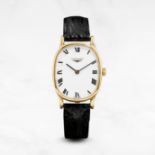 Longines. Montre bracelet en or jaune 18K (750) de forme ovale mouvement m&#233;canique Longines....