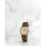 Omega. Montre bracelet en plaqu&#233; or avec date mouvement automatique Omega. A gold plated aut...