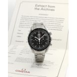 Omega. Rare et beau chronographe bracelet en acier produit pour le march&#233; italien mouvement ...