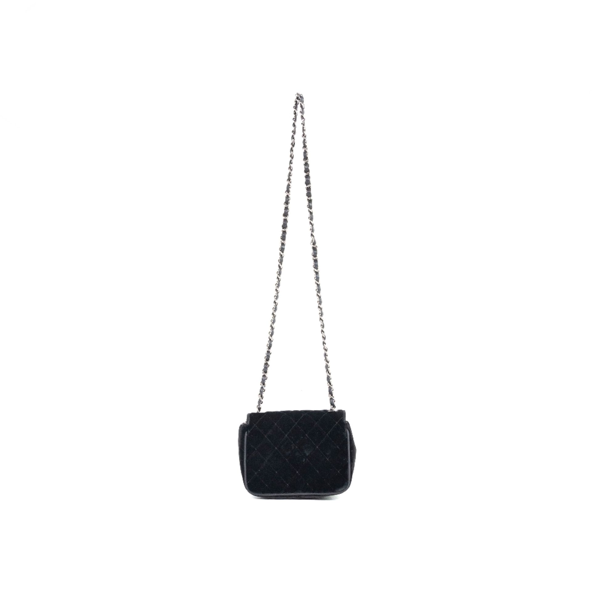 Chanel : Mini Sac Classique Velours Matelass&#233; Noir - Bild 2 aus 2