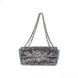 Chanel : Sac East West Sequin Argent