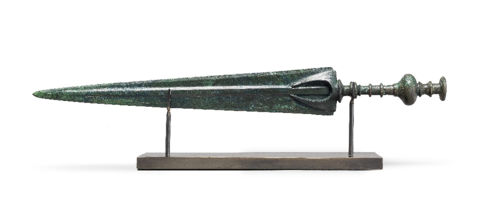 A Luristan bronze dagger - Image 3 of 3