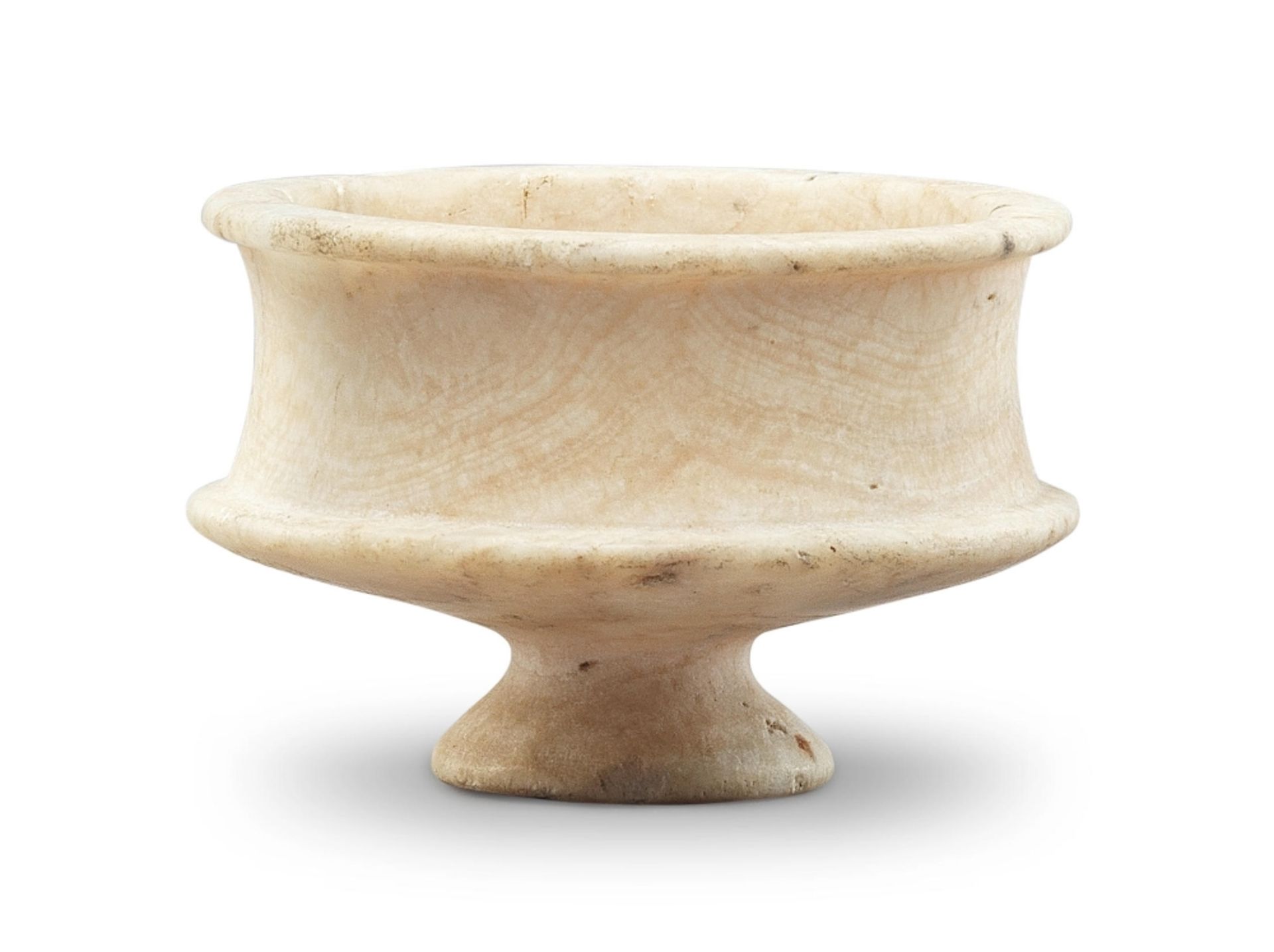 A small Egyptian travertine footed cup 'tazza' - Image 2 of 2