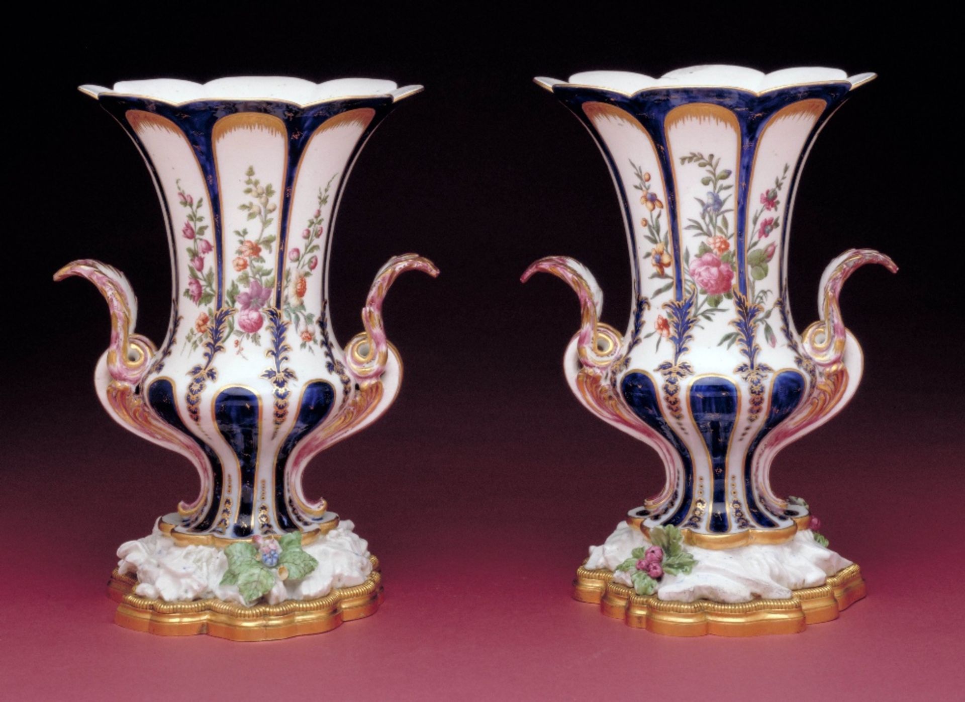 A pair of rare Meissen vases after the Duplessis model, circa 1755 - Image 3 of 3