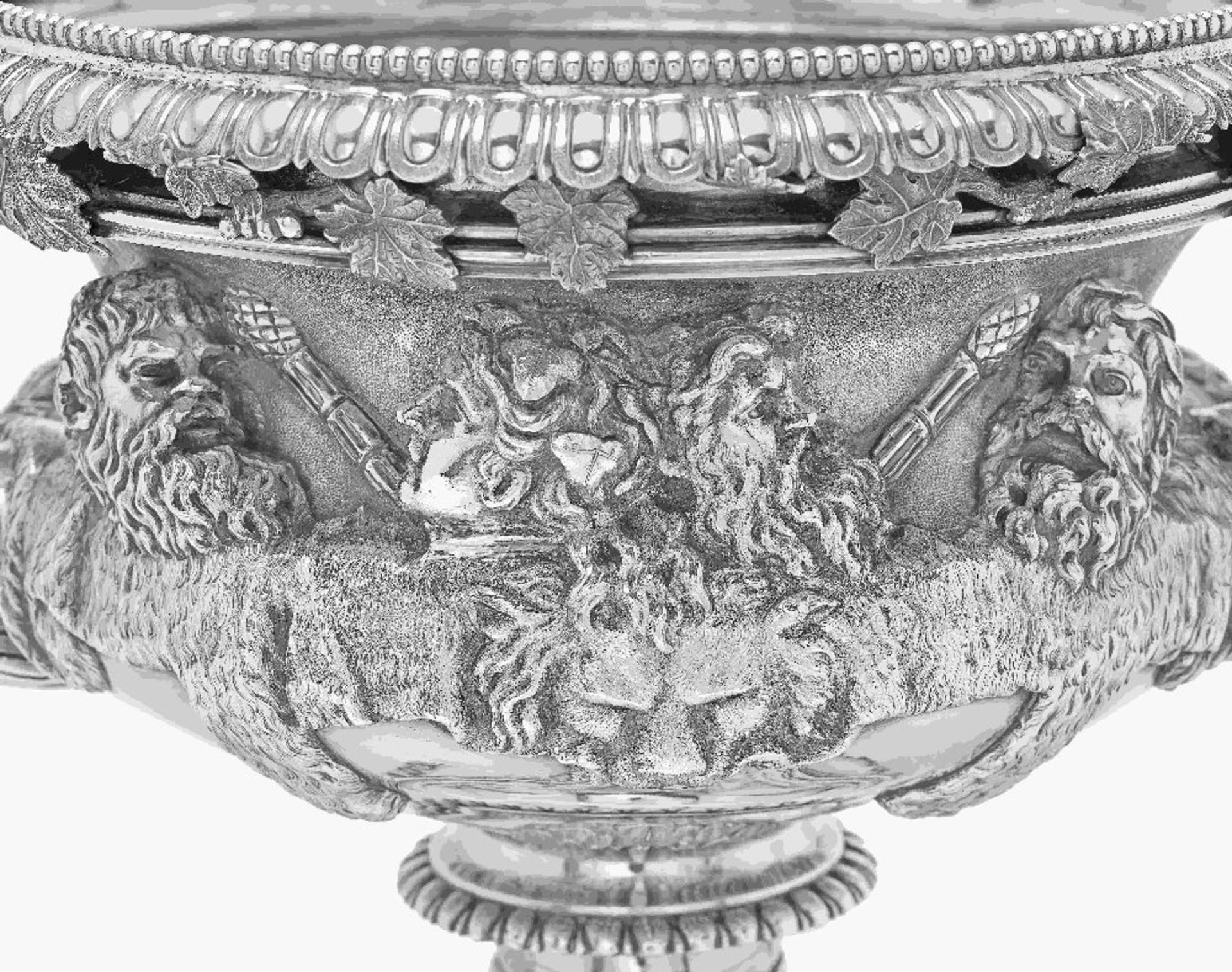 A Scottish silver 'Warwick' vase by James Aitchison, Edinburgh 1877 - Image 3 of 11