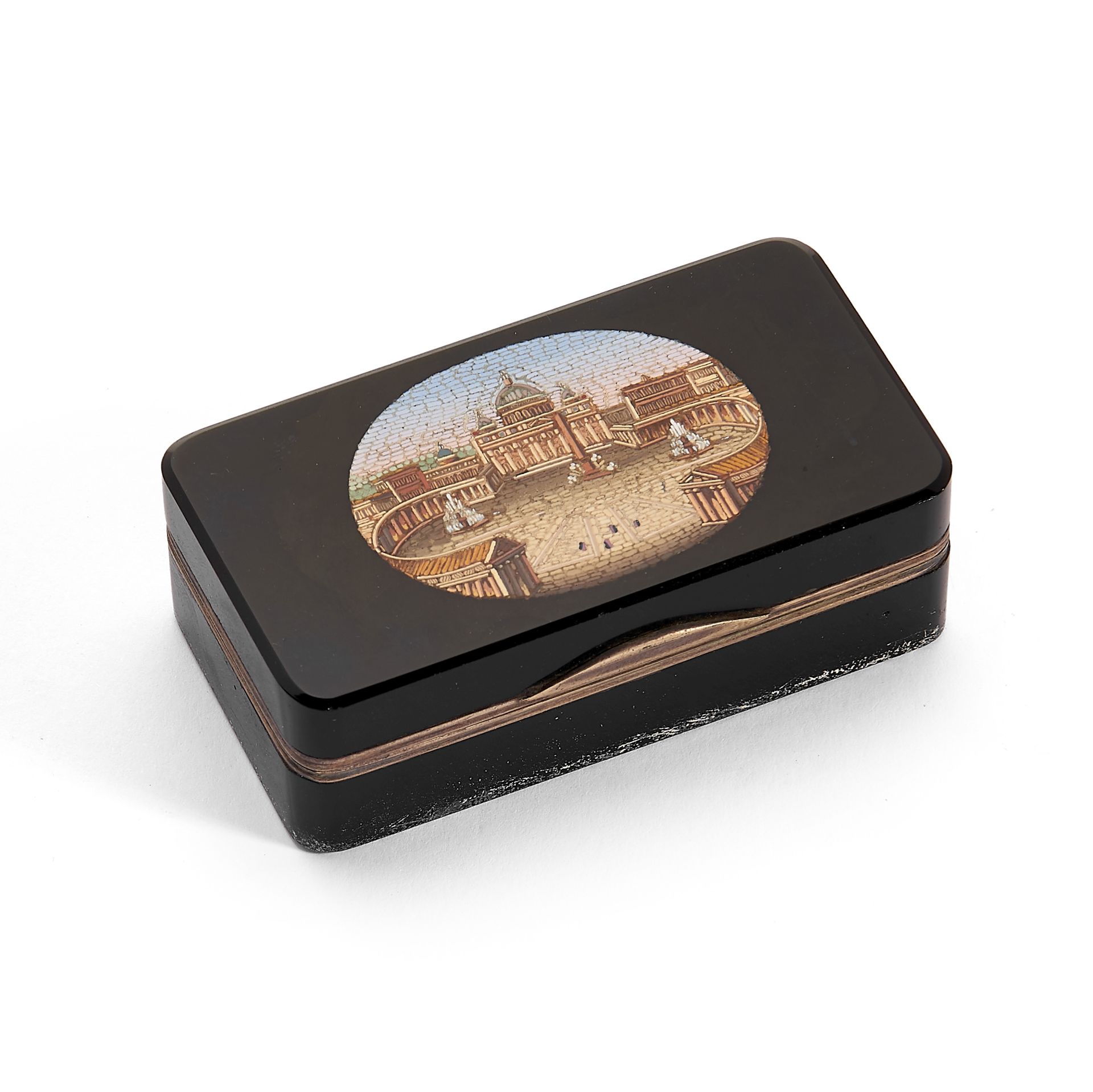 An early 19th century Italian snuff box with inset oval micromosaic panel depicting St Peter's Sq...
