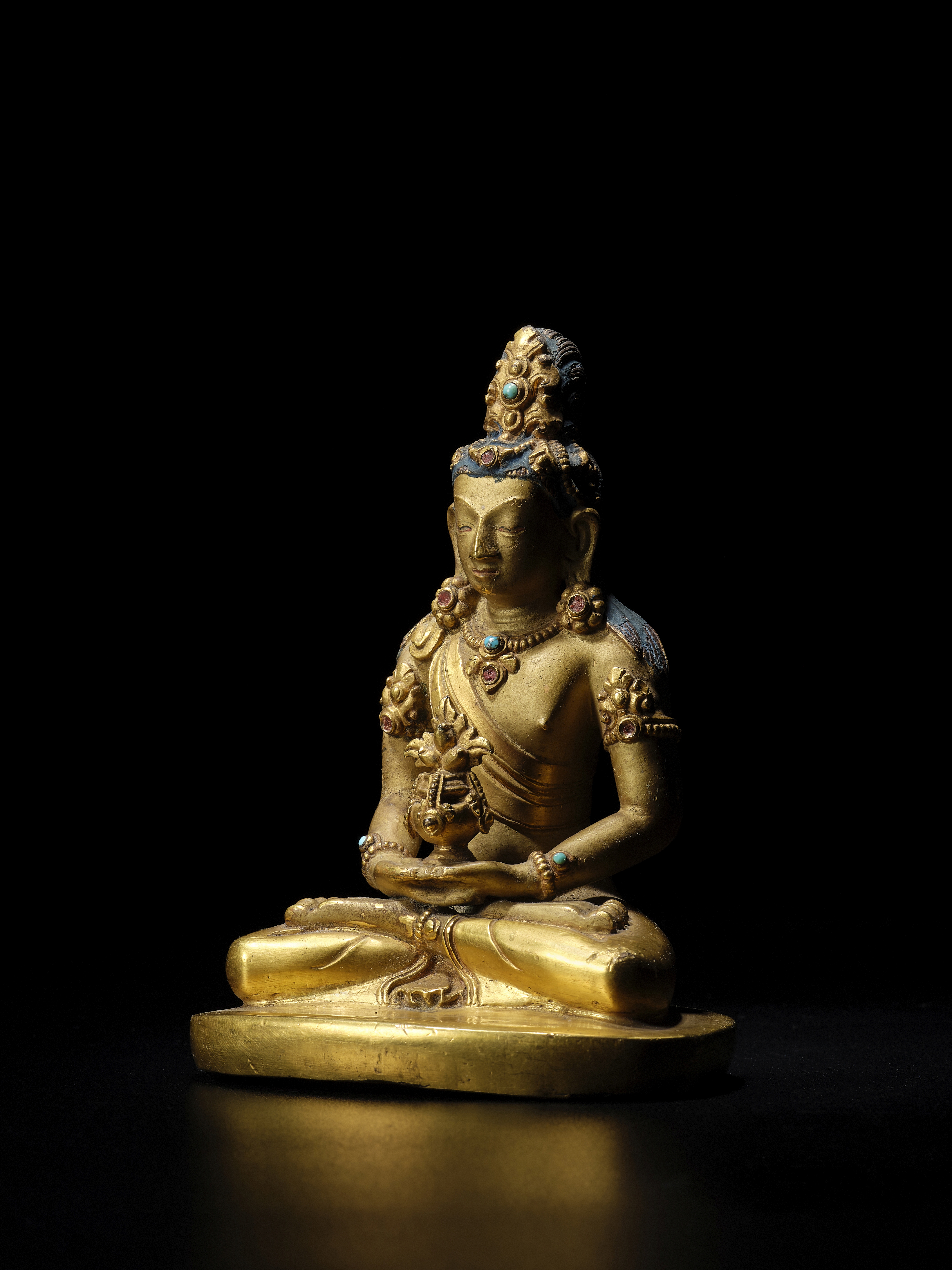 STATUETTE D'AMITAYUS EN ALLIAGE DE CUIVRE DOR&#201; TIBET, XVIIIE SI&#200;CLE