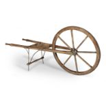 AN EARLY ELM WAYWISER OR TRUNDLE WHEEL, ENGLISH, EARLY 18TH CENTURY,