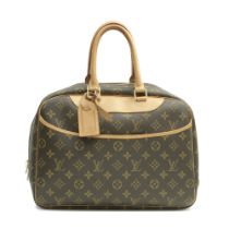 Louis Vuitton: a Monogram Deauville Bag 2000 (includes luggage tag and dust bag)