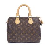 Louis Vuitton: a Monogram Speedy 25 2005 (includes padlock, keys and dust bag)