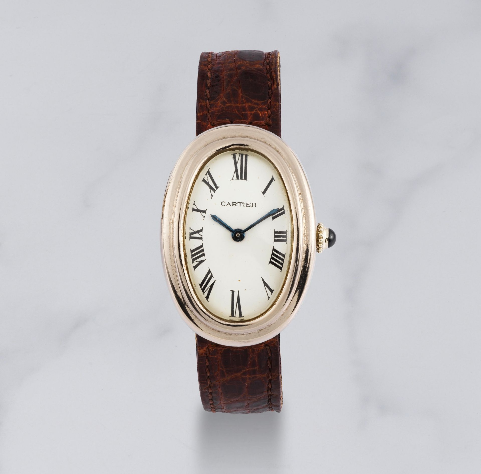 Cartier. Montre bracelet de dame en or blanc 18K (750) mouvement m&#233;canique Cartier. A lady's...