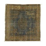 PETIT TAPIS EN LAINE ET FILS M&#201;TALLIQUES XVIIIe/XIXe si&#232;cle