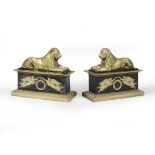 PAIRE DE CHENETS EGYPTOMANIE EN BRONZE DORE ET BRONZE NOIRCI XIXe SIECLE A PAIR OF 'EGYPTOMANIA' ...