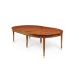 TABLE DE SALLE A MANGER EN ACAJOU ET PLACAGE D'ACAJOU XIXe SIECLE A FRENCH MAHOGANY EXTENDING DIN...