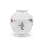 VASE EN PORCELAINE, MEISSEN, VERS 1740 A VERY LARGE AND RARE MEISSEN VASE, CIRCA 1740