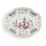 PLAT OVALE A BORDS CONTOURNES EN PORCELAINE, MEISSEN, CIRCA 1735 A MEISSEN SHAPED OVAL STAND, CI...