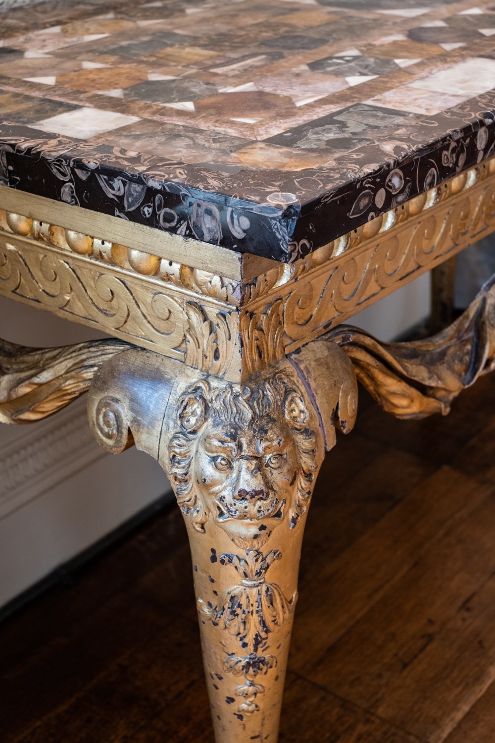 An important George II giltwood side table with a specimen top comprised of assorted hardstones, ... - Image 10 of 12