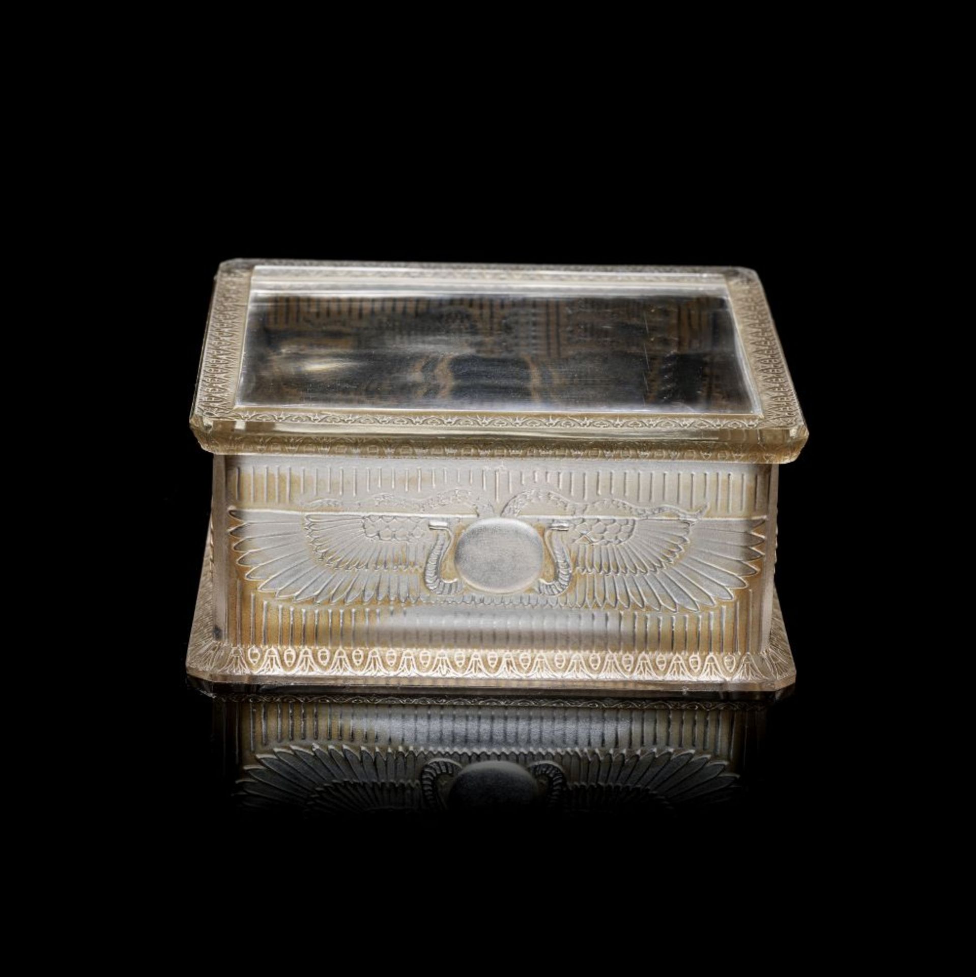Ren&#233; Lalique 'Kh&#233;dive' box and cover, designed 1924