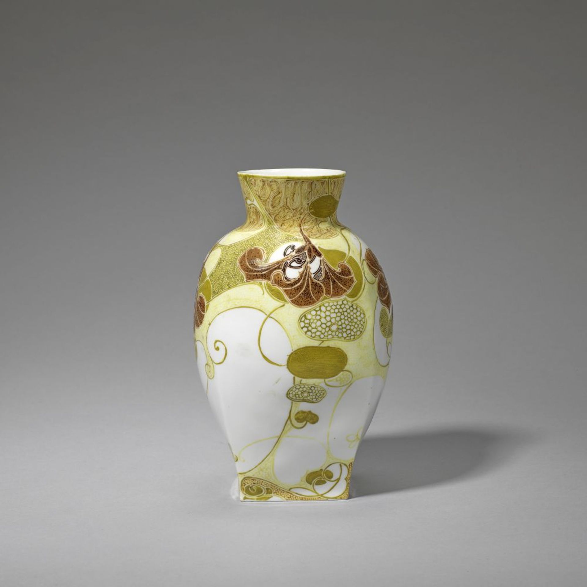 Rozenburg Oviform vase, 1902