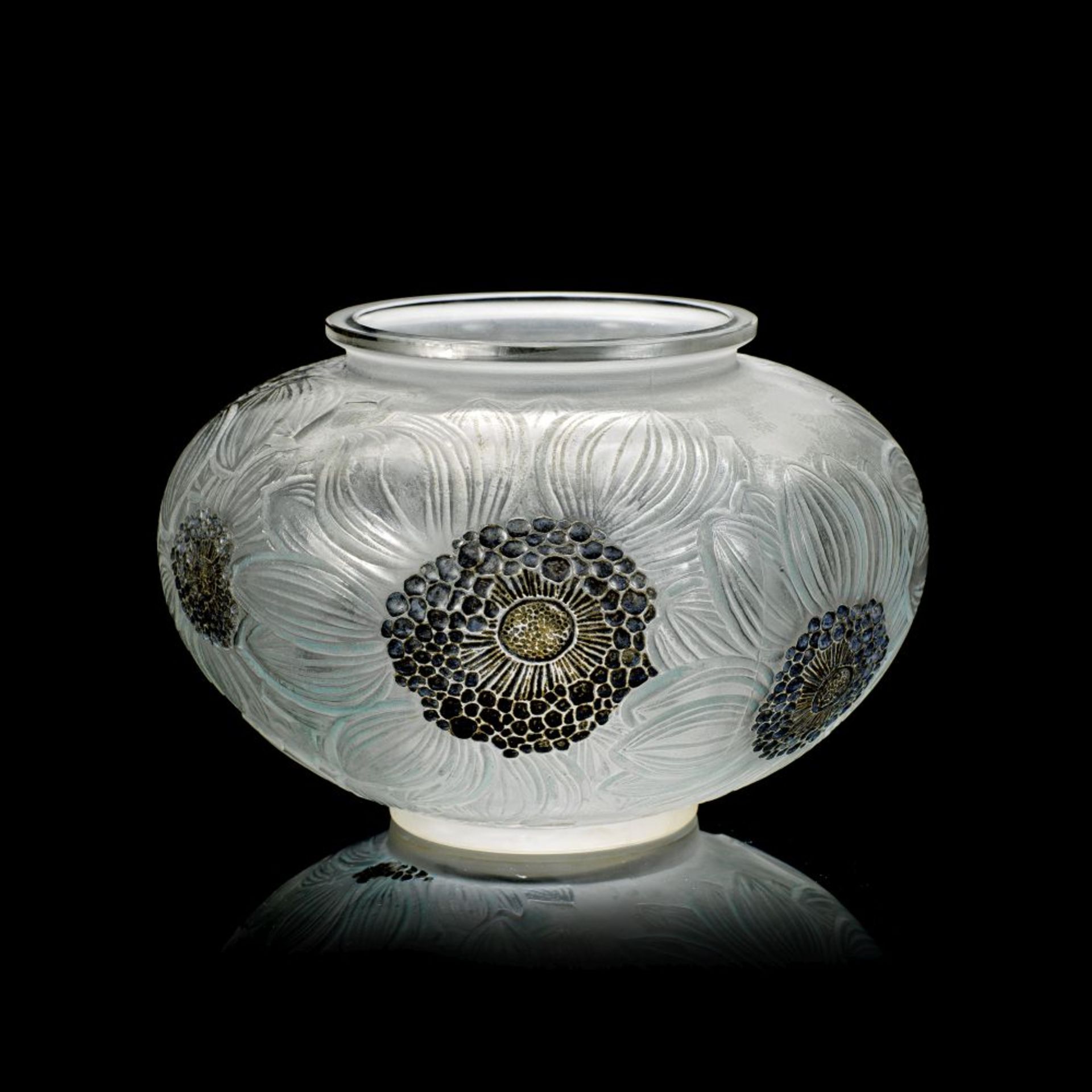 Ren&#233; Lalique 'Dahlias' vase, designed 1923