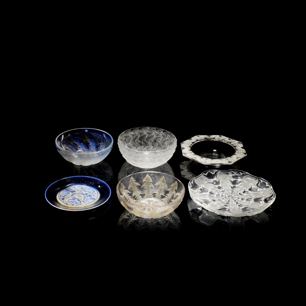 Ren&#233; Lalique Four bowls 'Pissenlit', 'Chantilly', 'Chicor&#233;e' and one with leaf design (... - Image 7 of 7