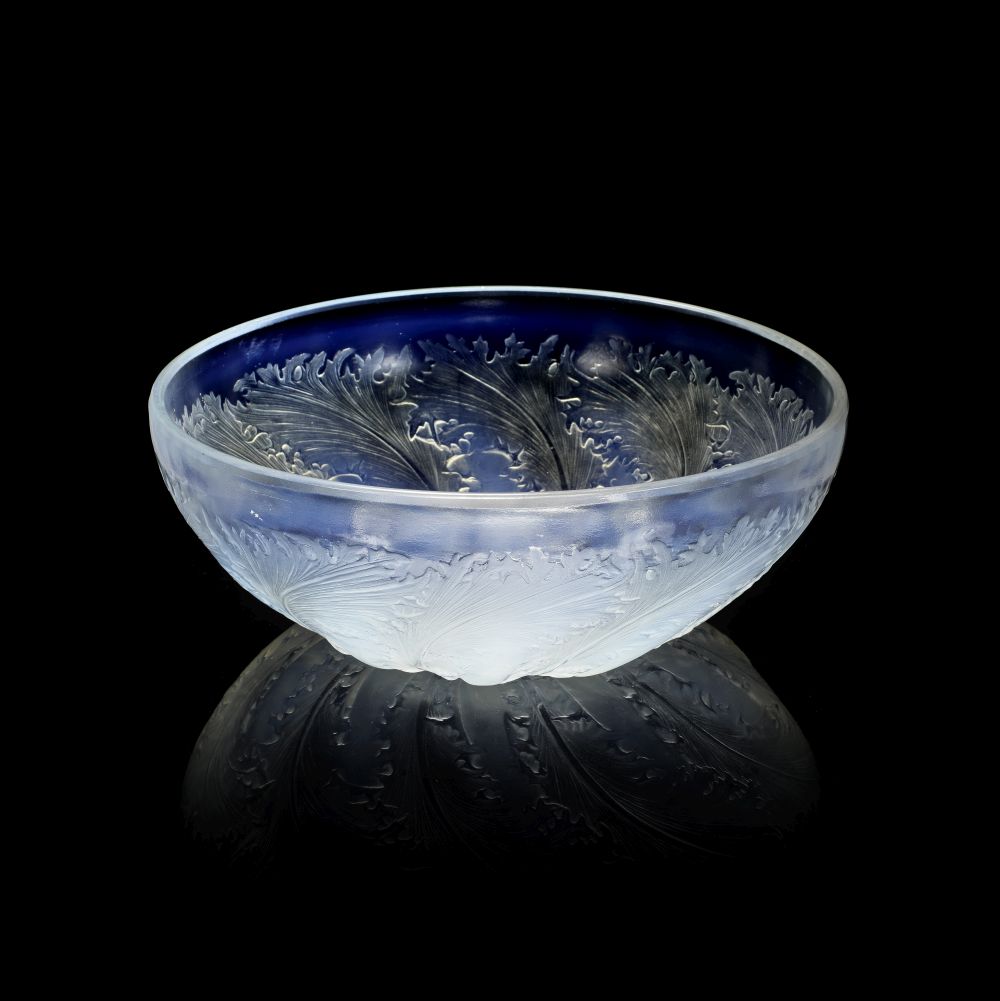 Ren&#233; Lalique Four bowls 'Pissenlit', 'Chantilly', 'Chicor&#233;e' and one with leaf design (... - Image 6 of 7