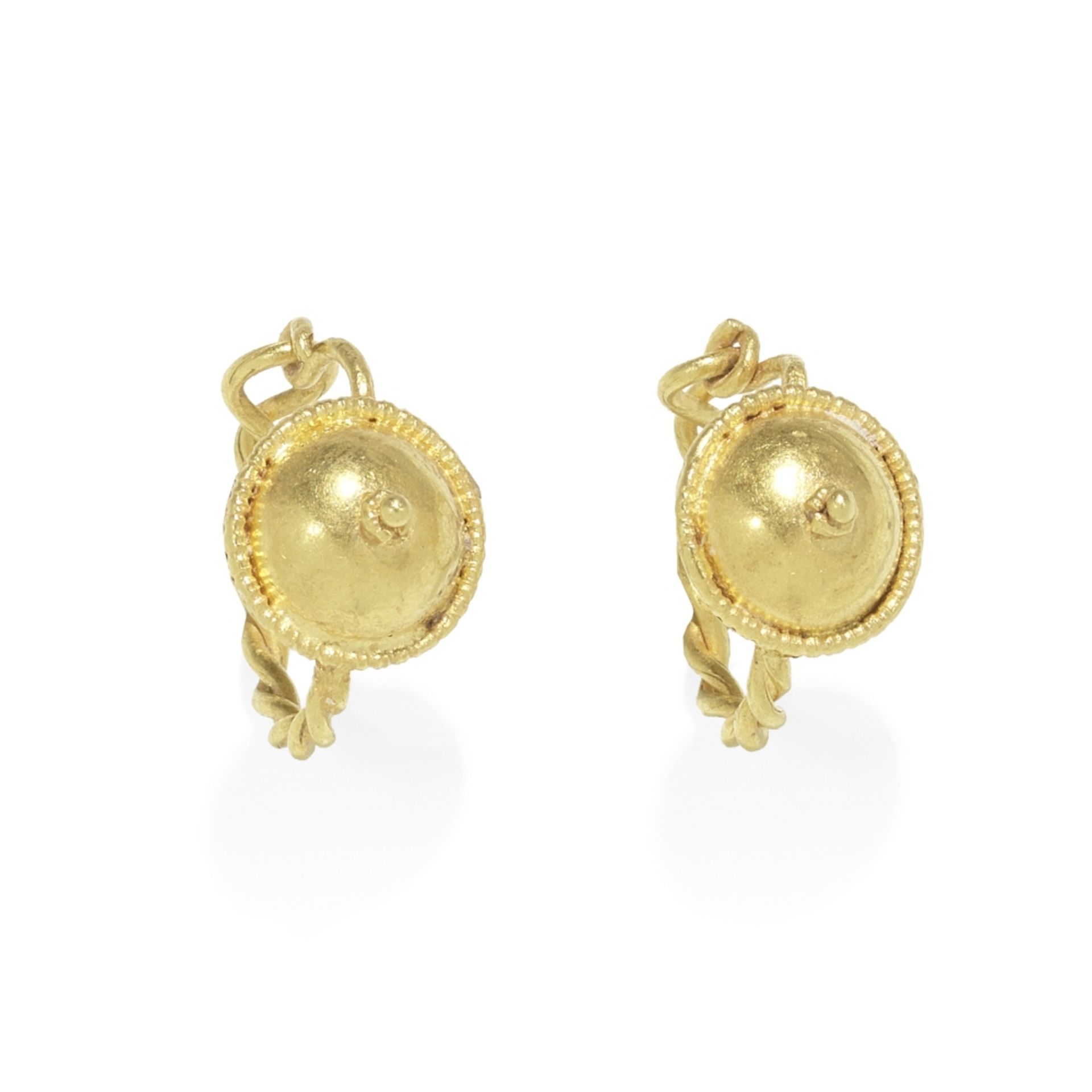 A pair of Roman gold earrings 2