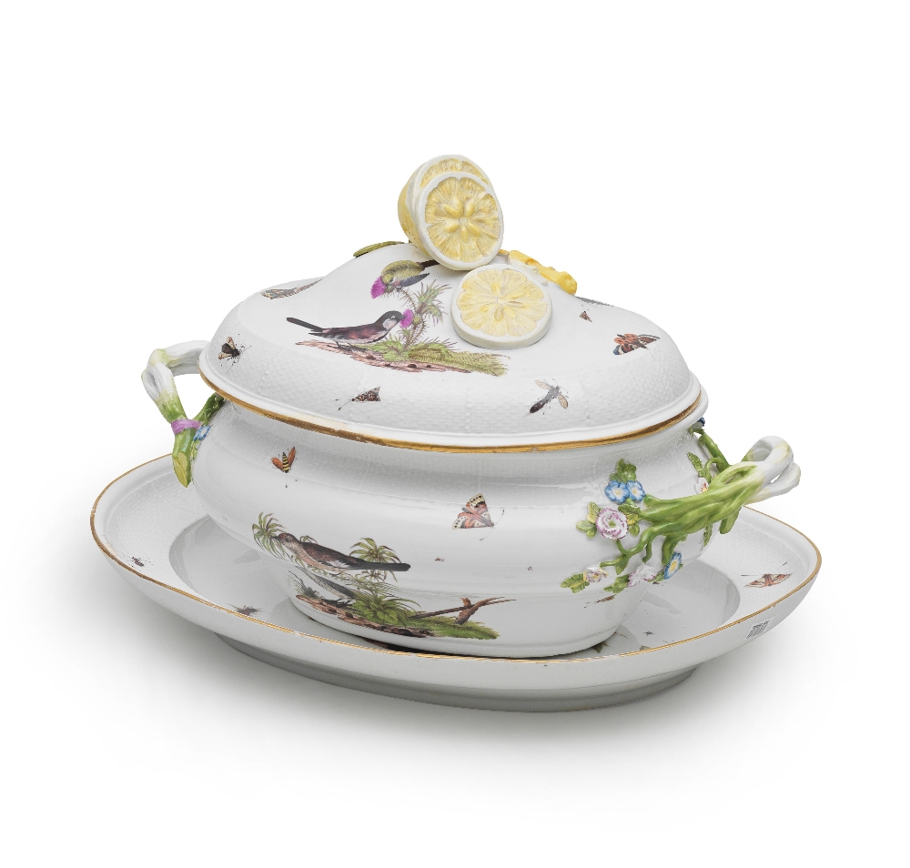 A Meissen oval tureen, cover and stand, circa 1750-60 - Image 3 of 4