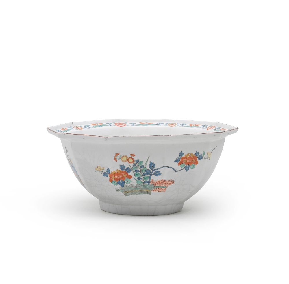 A Meissen ten-sided bowl, circa 1730 - Image 3 of 3